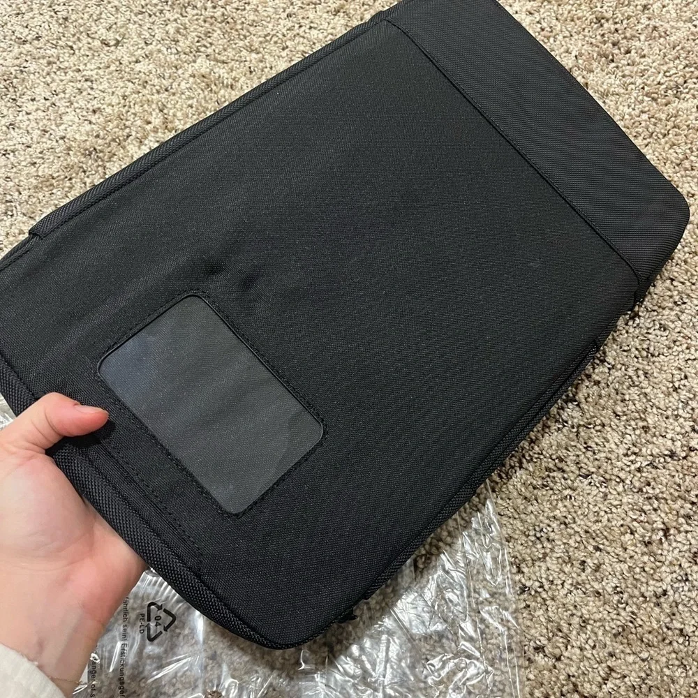 Belkin 11” Air Protect Sleeve for Laptops and Tablets